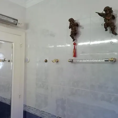 Дом В Старинном, Классическом Стиле Vakantiehuis